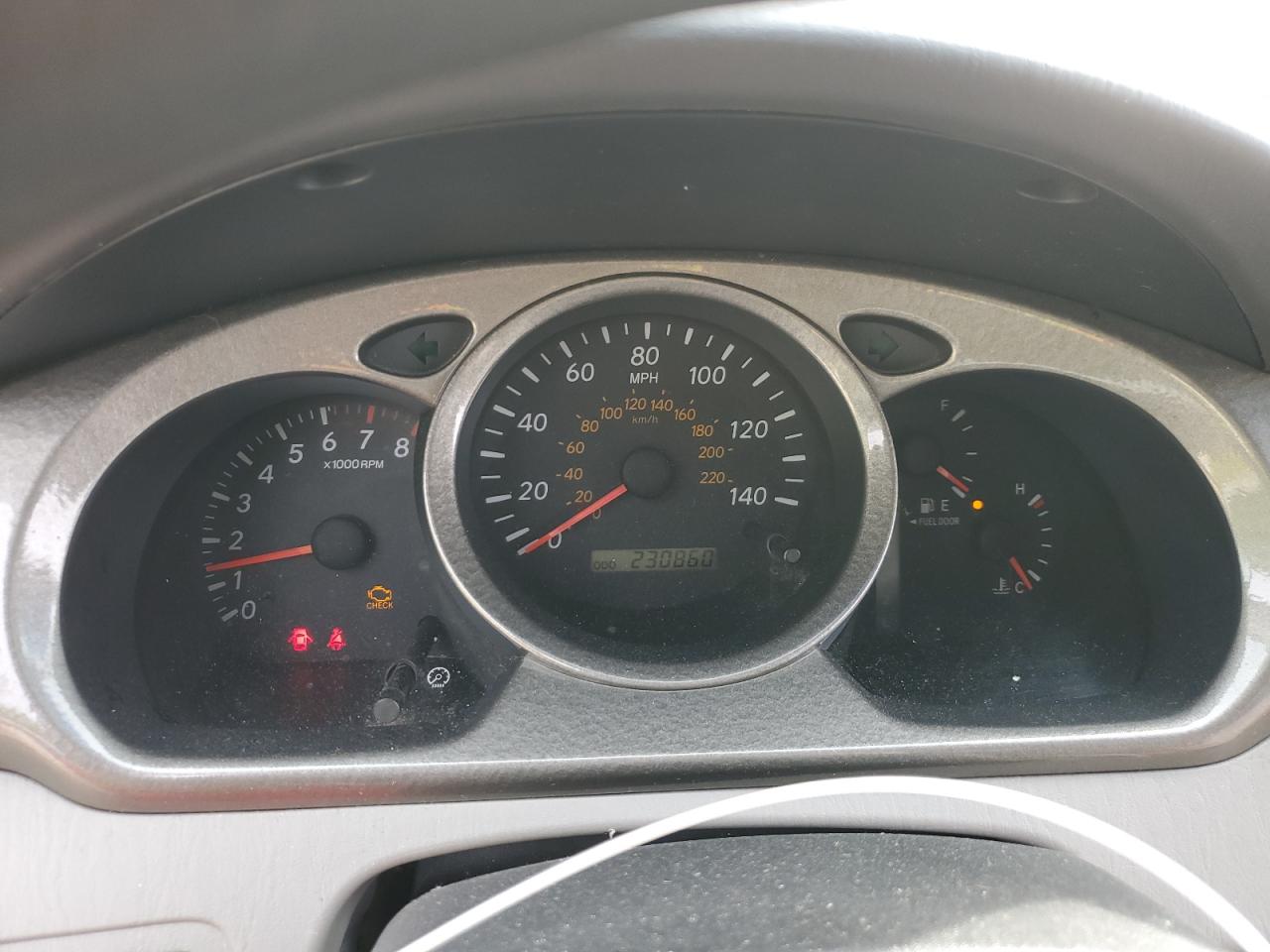 JTEGF21A230075492 2003 Toyota Highlander Limited