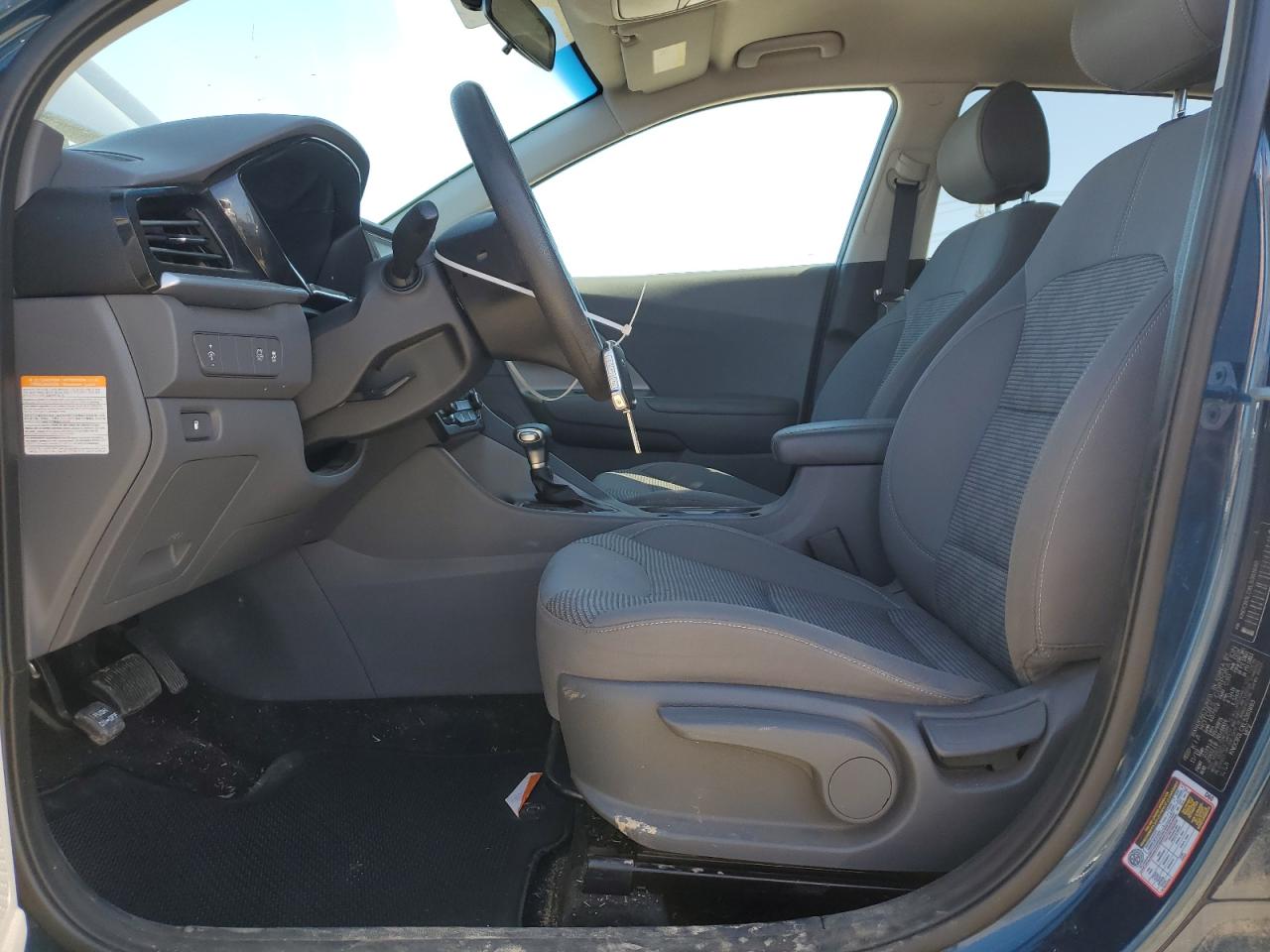 KNDCB3LCXL5361693 2020 Kia Niro Lx