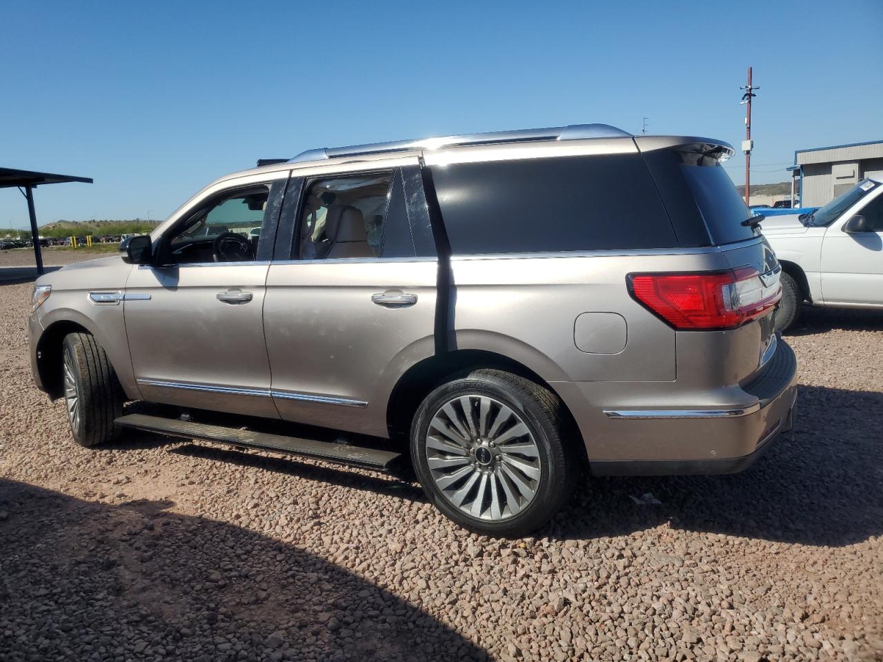 5LMJJ2KT3LEL16013 2020 Lincoln Navigator Reserve