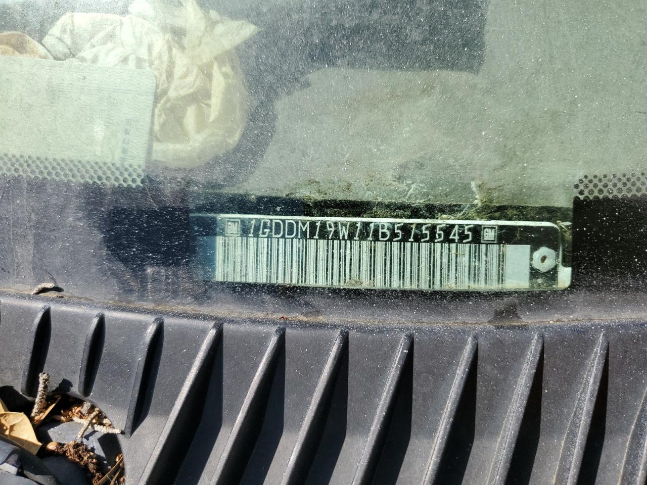 1GDDM19W11B515545 2001 GMC Safari Xt