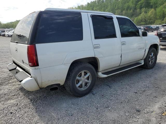 2000 Cadillac Escalade Luxury VIN: 1GYEK63R2YR221081 Lot: 52100144