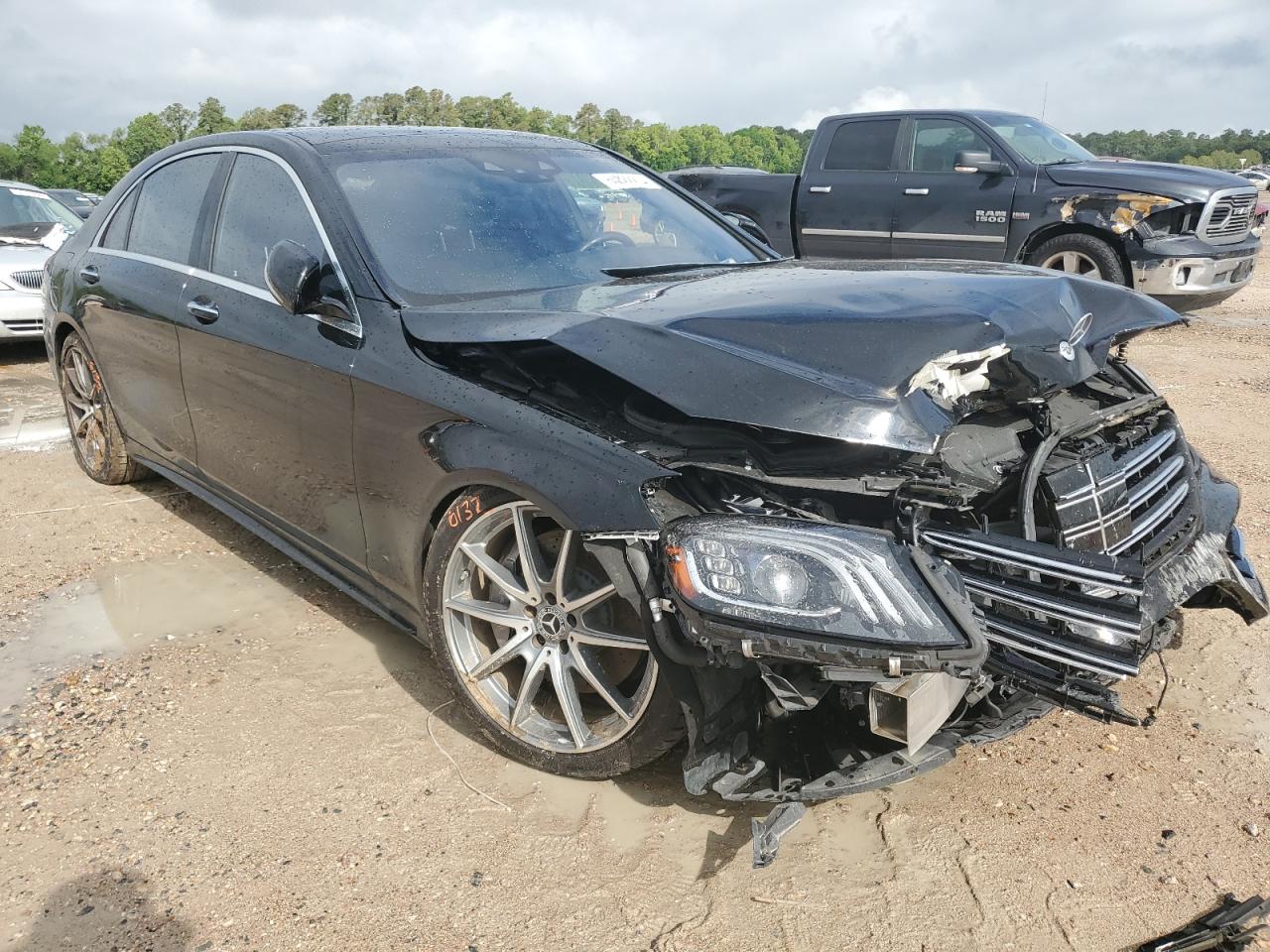 2020 Mercedes-Benz S 450 vin: WDDUG6GB3LA513884