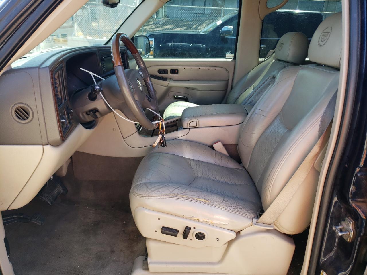 1GYEK63NX4R299986 2004 Cadillac Escalade Luxury