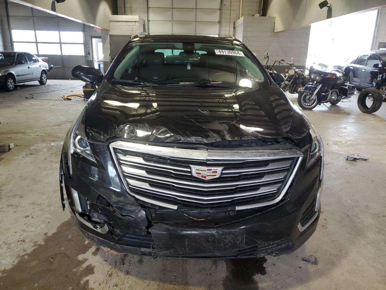 1GYKNDRS9JZ218161 2018 Cadillac Xt5 Luxury