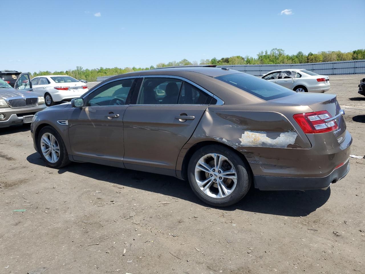 1FAHP2E88FG123009 2015 Ford Taurus Sel