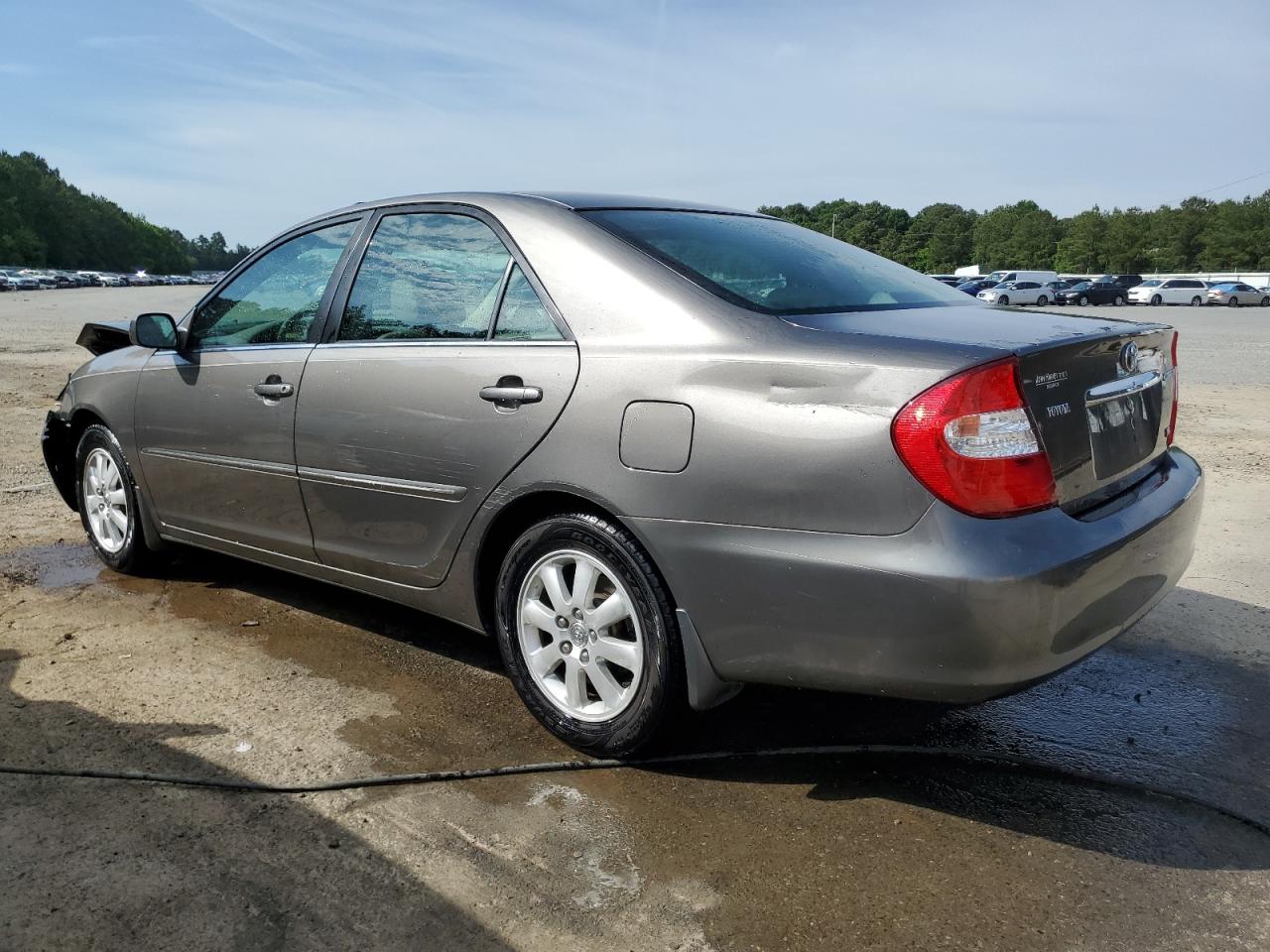 4T1BF32K83U555598 2003 Toyota Camry Le