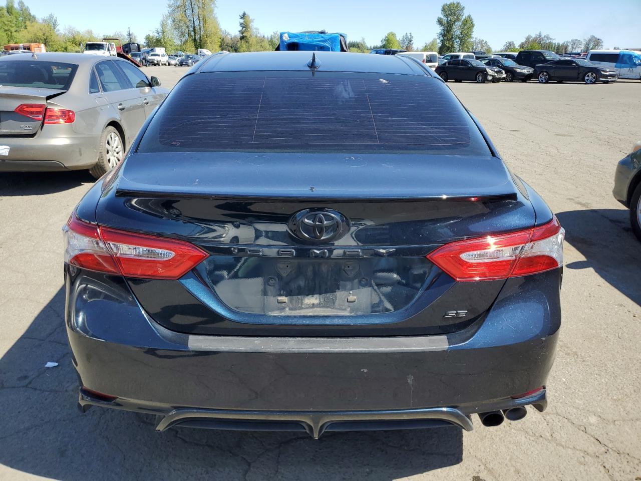 2019 Toyota Camry L vin: 4T1B11HK0KU839848