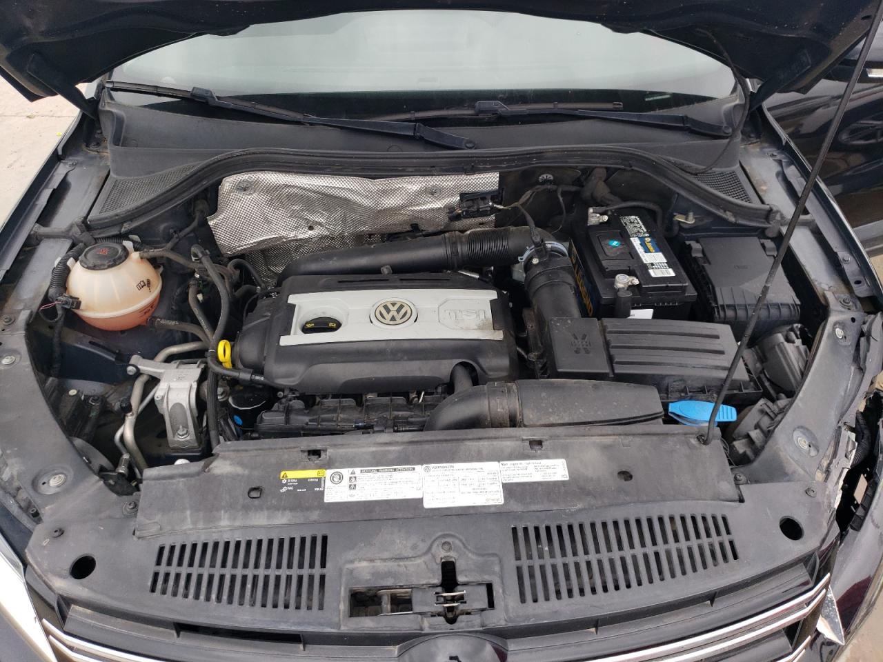 WVGAV7AX6HK050567 2017 Volkswagen Tiguan S