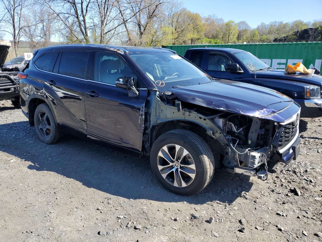 Lot #2521988835 2021 TOYOTA HIGHLANDER