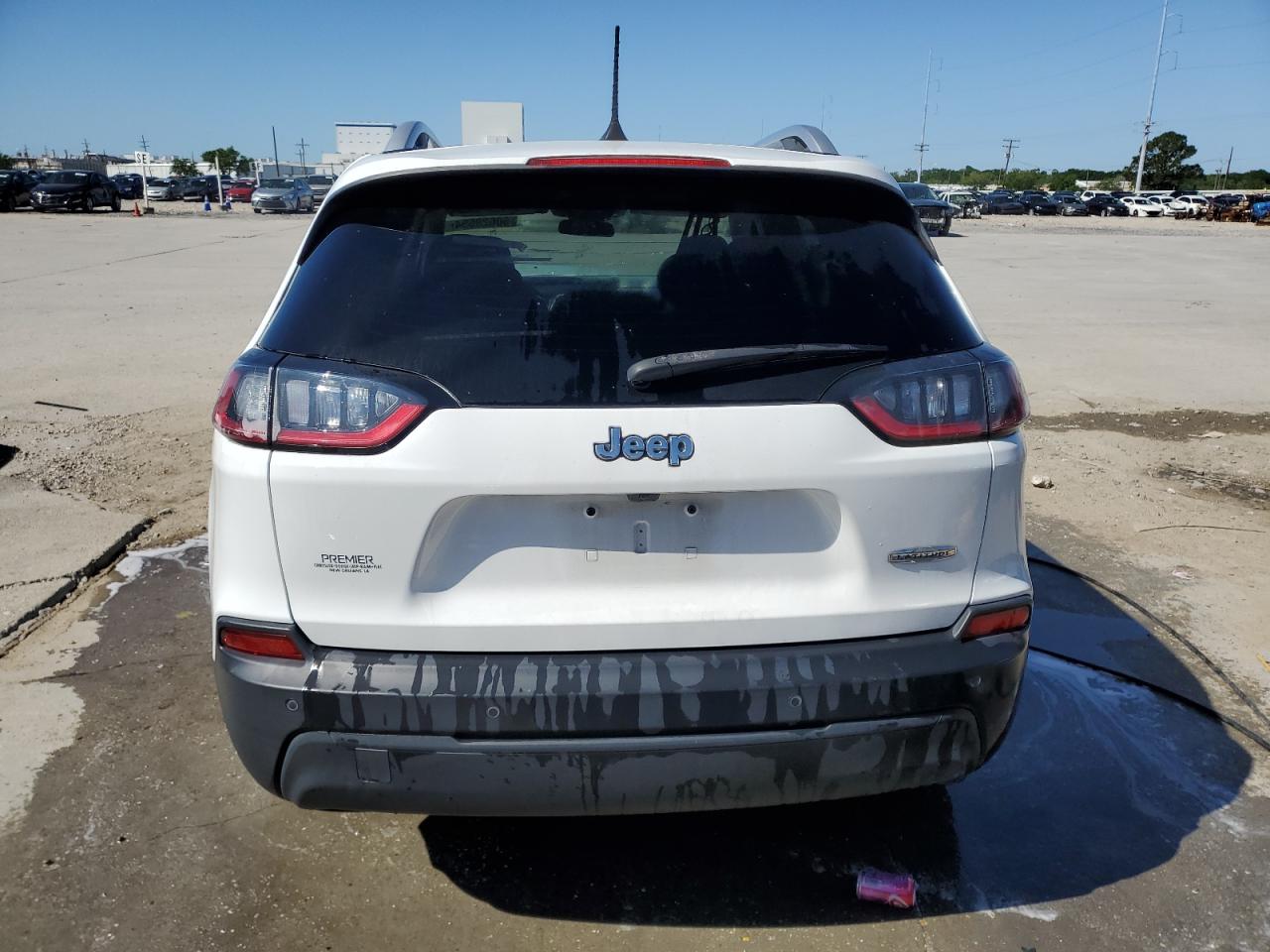 2019 Jeep Cherokee Latitude Plus vin: 1C4PJLLB6KD395887