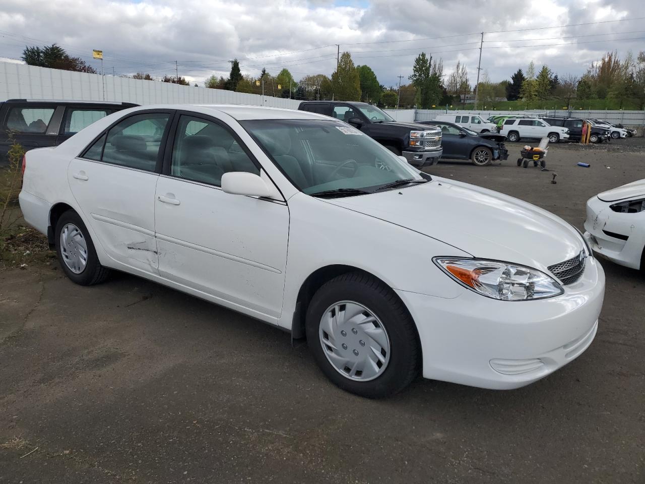 JTDBE32K340255161 2004 Toyota Camry Le