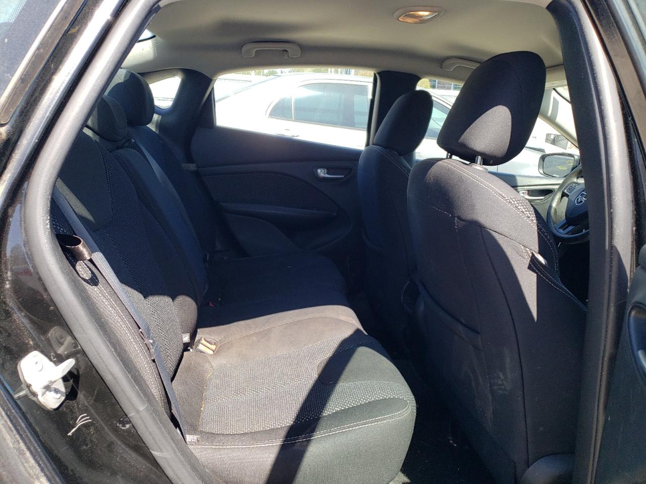 1C3CDFBB6GD538227 2016 Dodge Dart Sxt