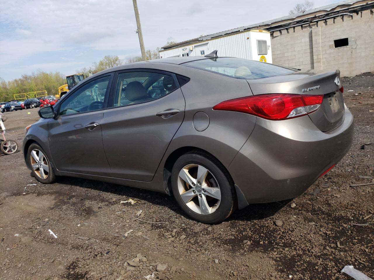 2013 Hyundai Elantra Gls vin: 5NPDH4AE9DH415824