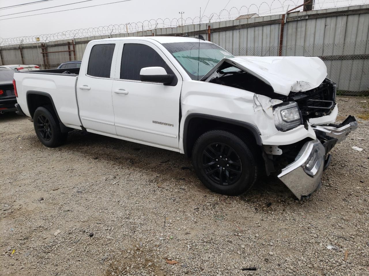 2017 GMC Sierra C1500 Sle vin: 1GTR1MEC5HZ211765