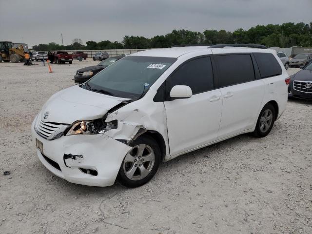 Lot #2519908826 2015 TOYOTA SIENNA LE salvage car