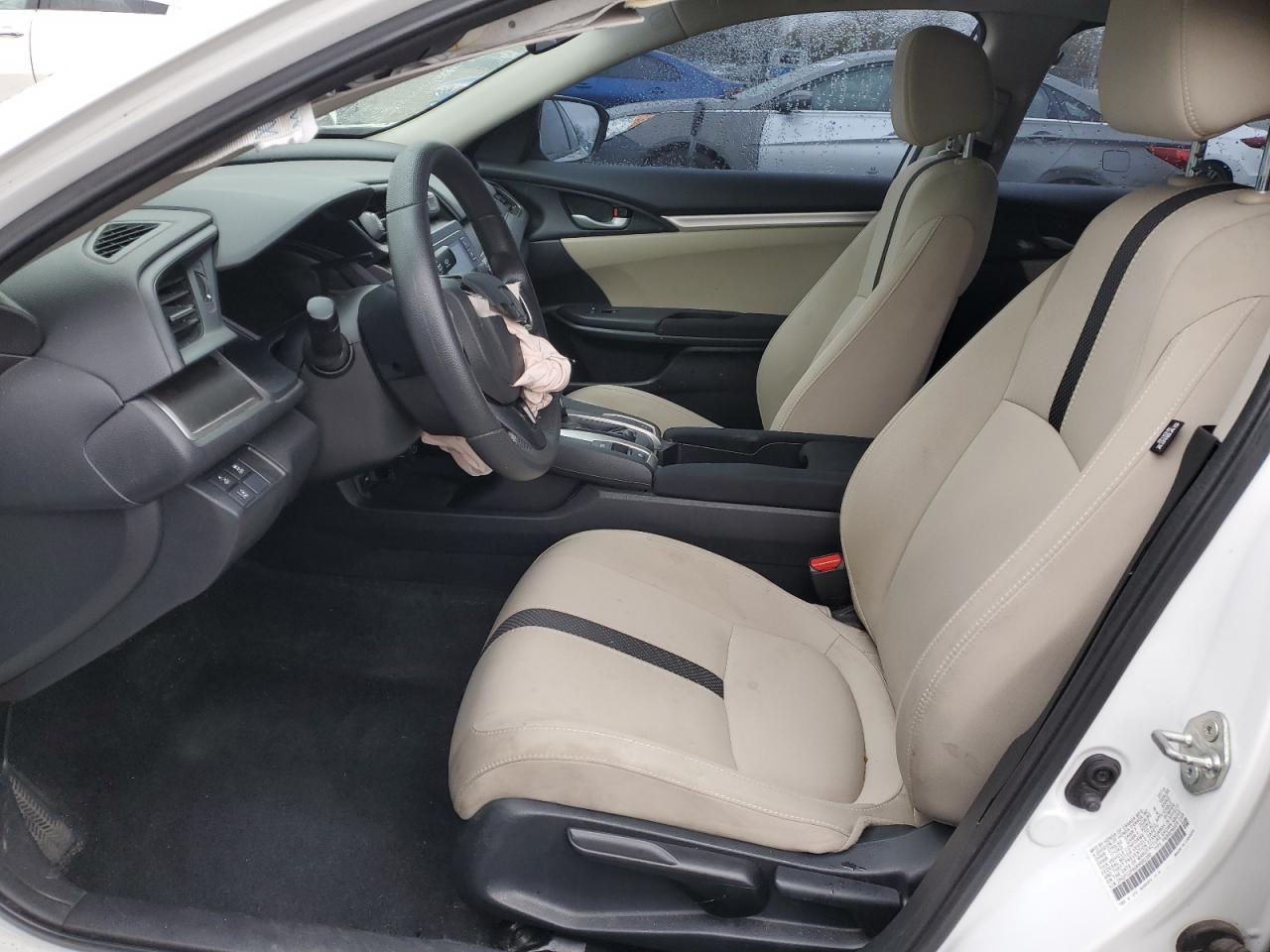 2HGFC2F60KH582366 2019 Honda Civic Lx