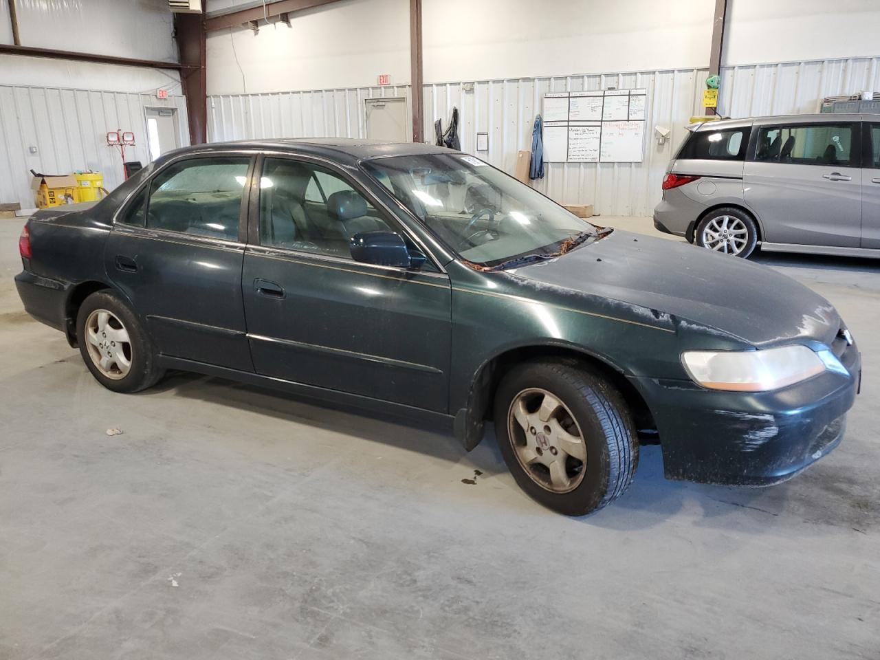 1HGCG5661YA055954 2000 Honda Accord Ex