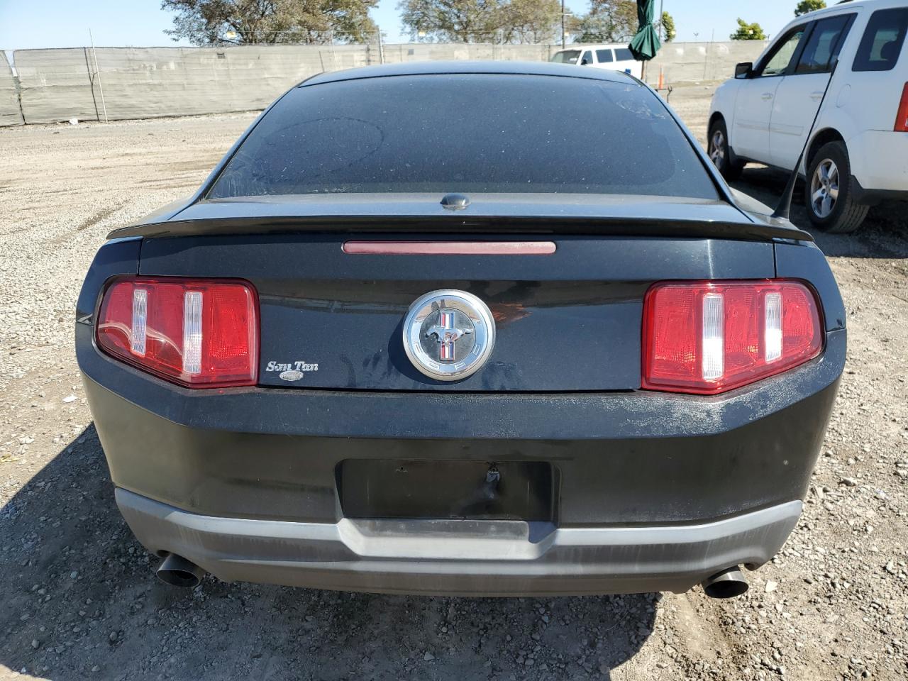 1ZVBP8AM3B5111598 2011 Ford Mustang