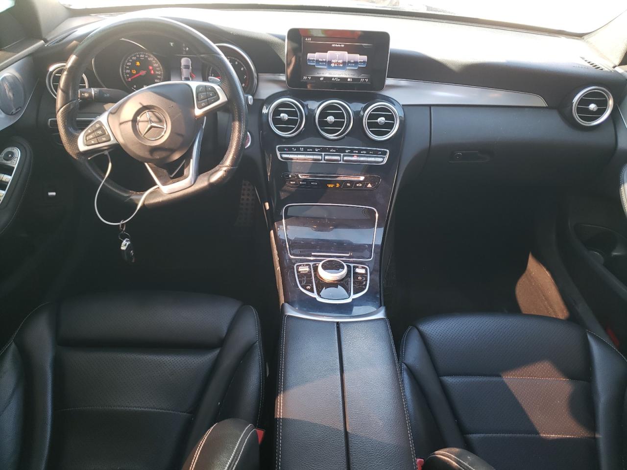 55SWF4JB7JU235948 2018 Mercedes-Benz C 300