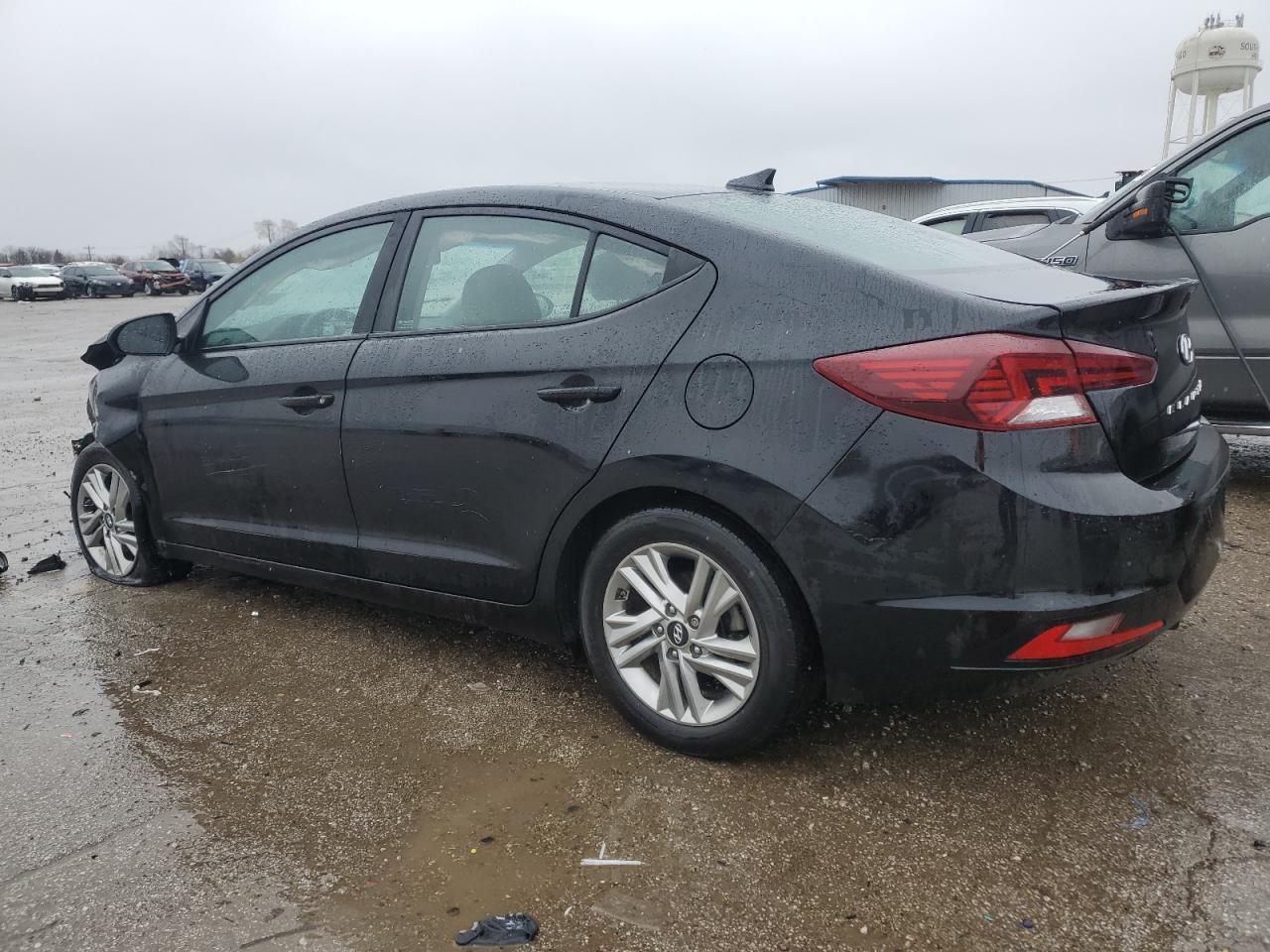 2019 Hyundai Elantra Sel vin: KMHD84LF2KU855713