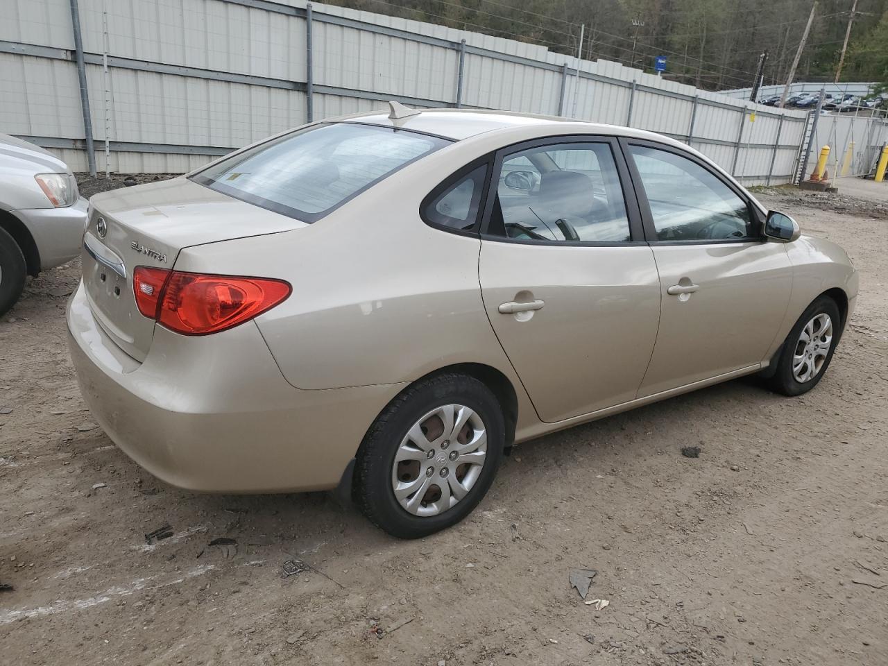 KMHDU4AD7AU952238 2010 Hyundai Elantra Blue