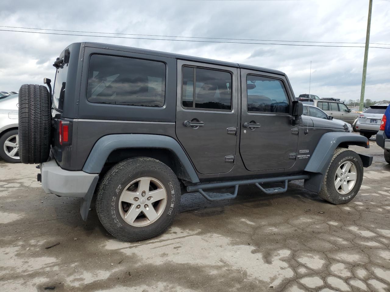 1C4BJWDG4HL656518 2017 Jeep Wrangler Unlimited Sport