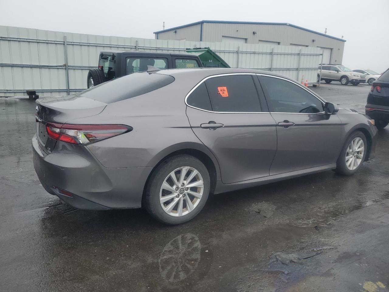 4T1R11BKXMU030299 2021 Toyota Camry Le