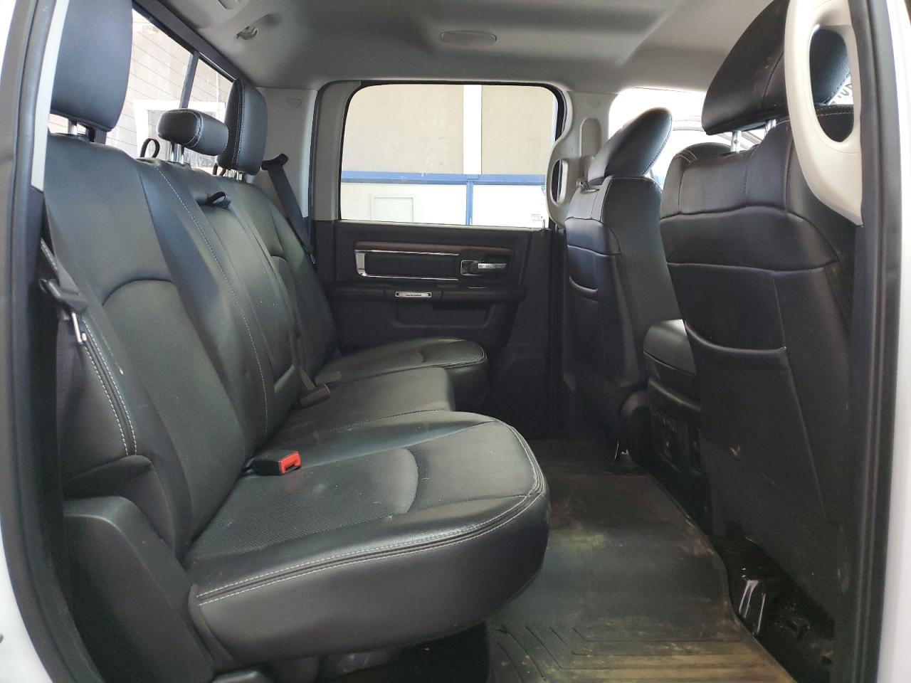 1C6RR7NT7FS644043 2015 Ram 1500 Laramie