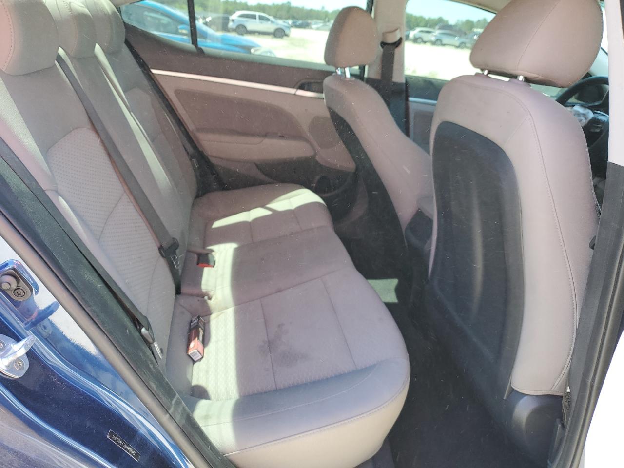 5NPD84LF2KH409981 2019 Hyundai Elantra Sel