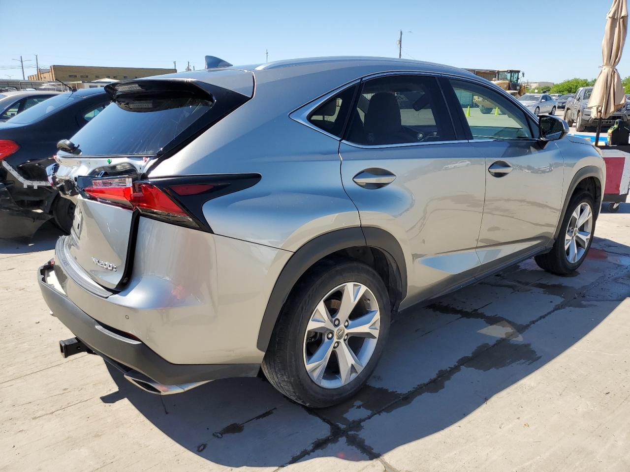 2017 Lexus Nx 200T Base vin: JTJYARBZ5H2073121