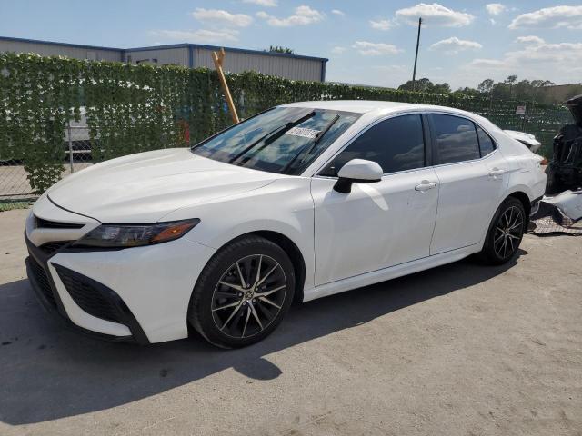 2021 Toyota Camry, SE