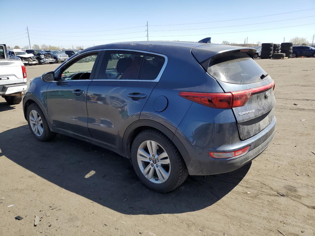 KNDPMCAC8J7420336 2018 Kia Sportage Lx