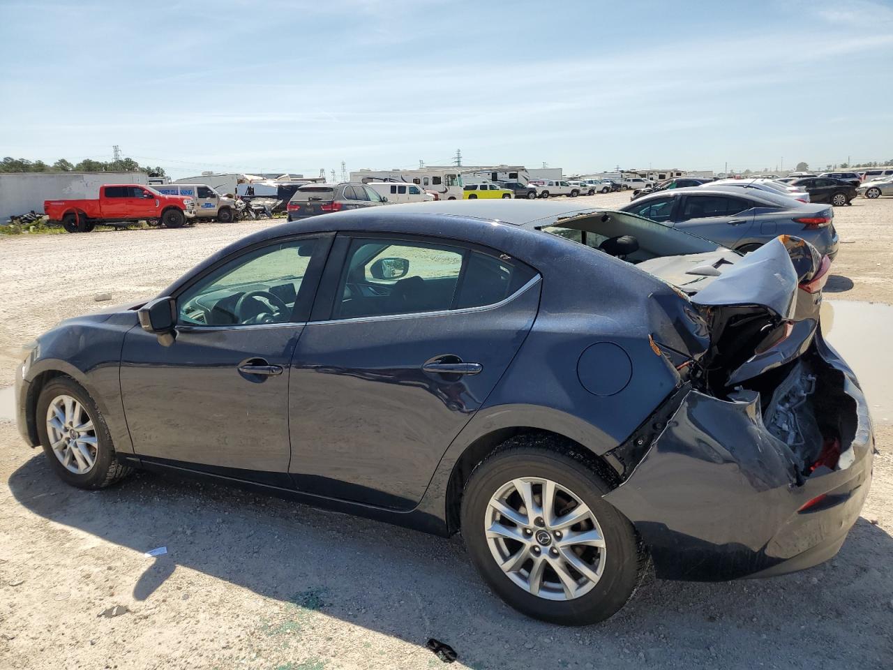 3MZBN1U72JM211316 2018 Mazda 3 Sport