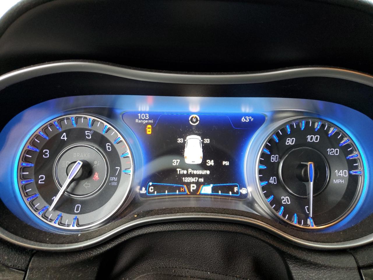 2C3CCAAG0FH882480 2015 Chrysler 300 Limited