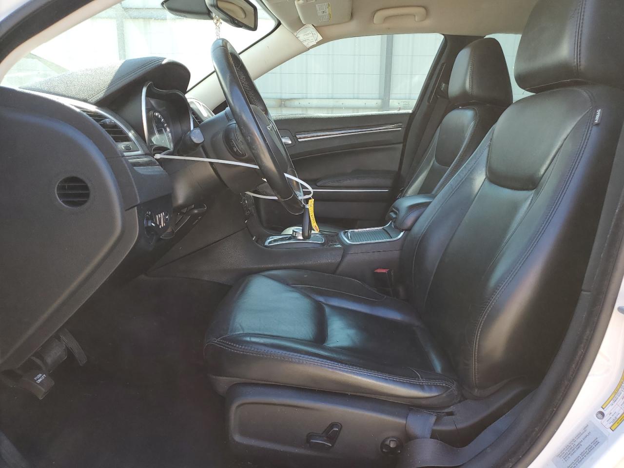 2C3CCAAG8GH181283 2016 Chrysler 300 Limited