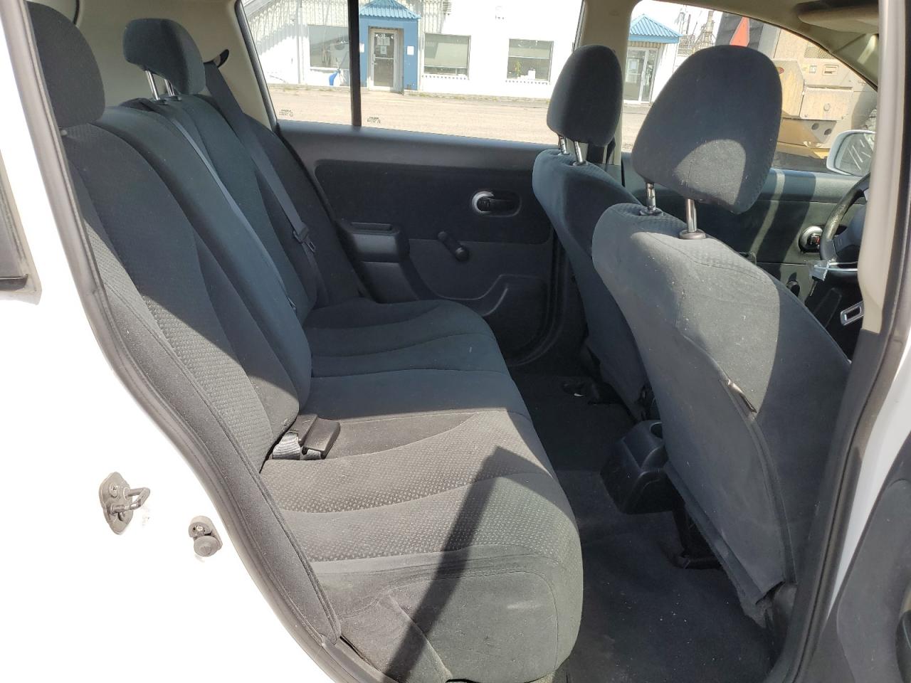 3N1BC1CP2AL399211 2010 Nissan Versa S