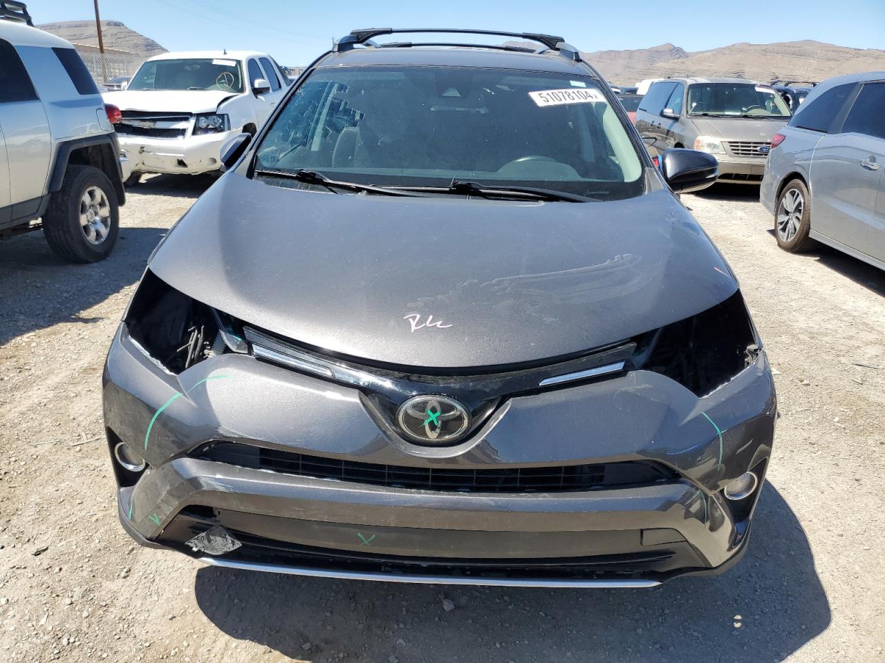 2T3WFREV8HW388362 2017 Toyota Rav4 Xle