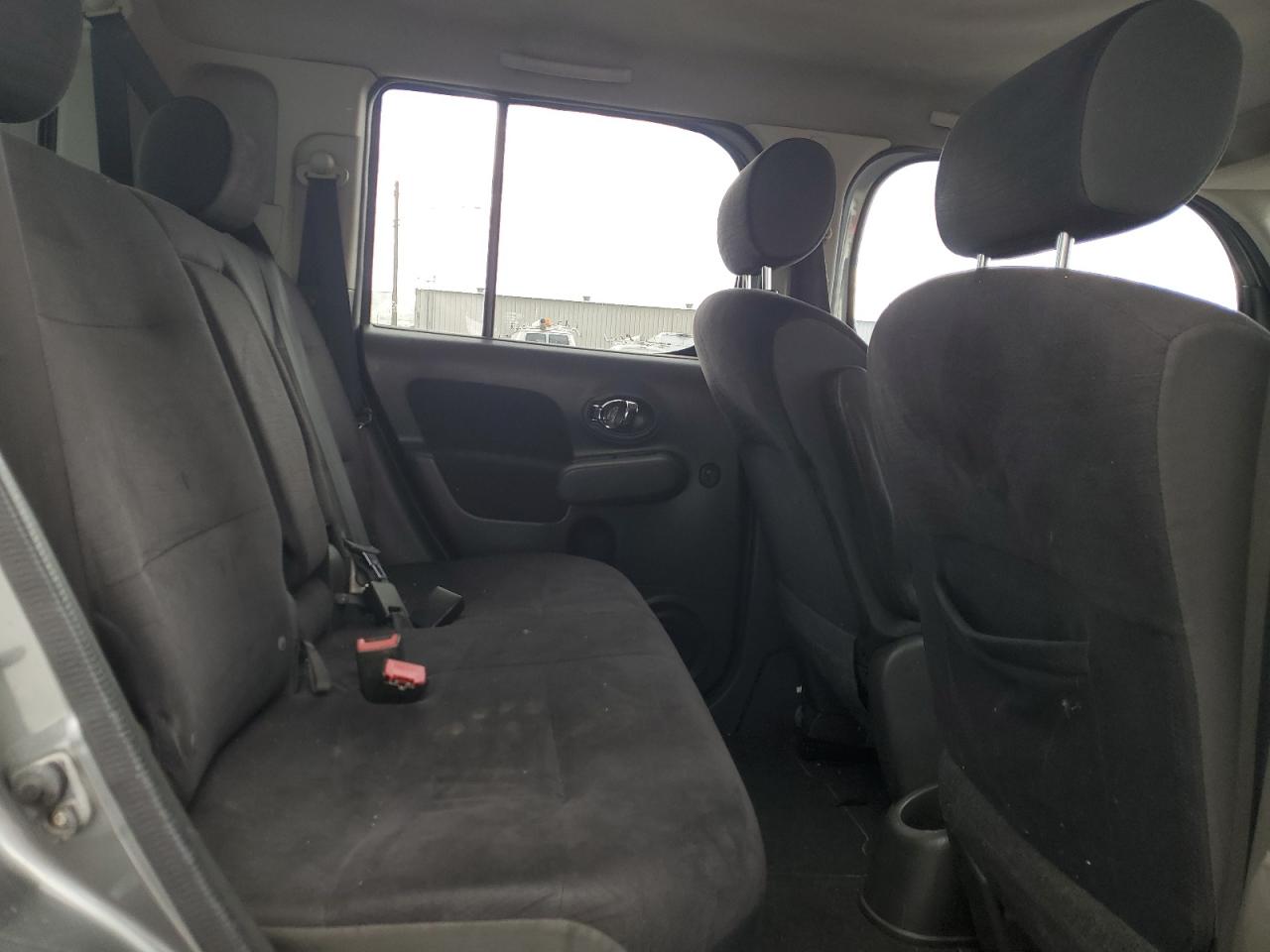 JN8AZ2KR8AT151027 2010 Nissan Cube Base