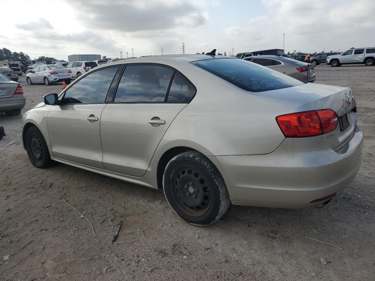 3VWD17AJ7EM247385 2014 Volkswagen Jetta Se