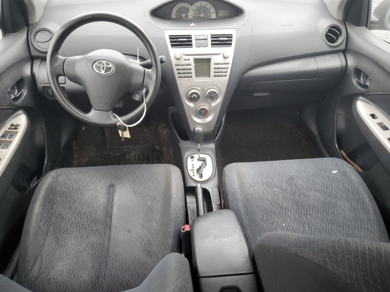 JTDBT923181286619 2008 Toyota Yaris