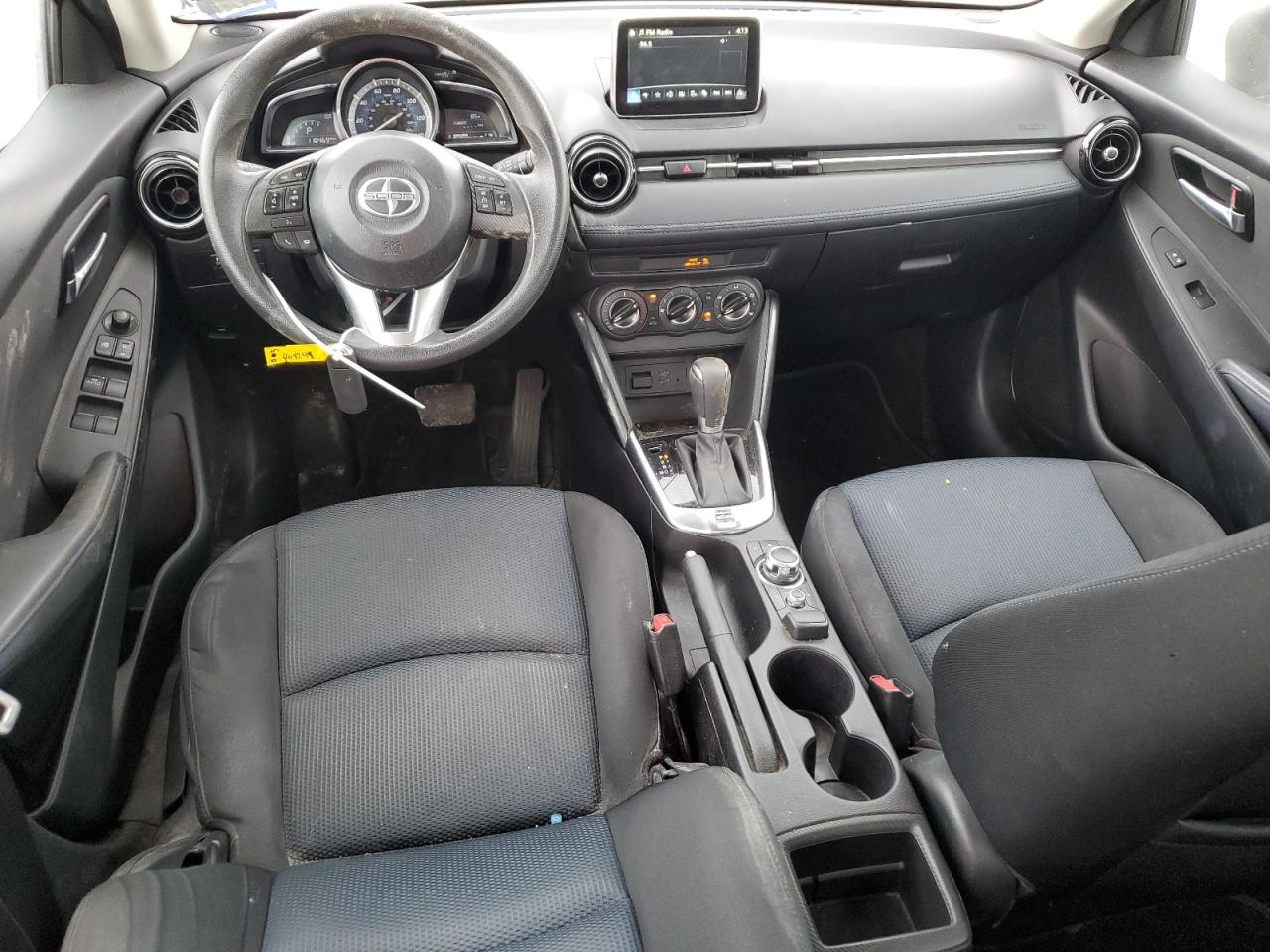 3MYDLBZV3GY138801 2016 Toyota Scion Ia