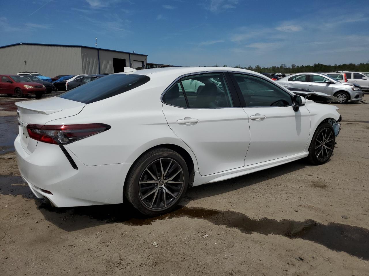 2022 Toyota Camry Se vin: 4T1G11AK5NU042774