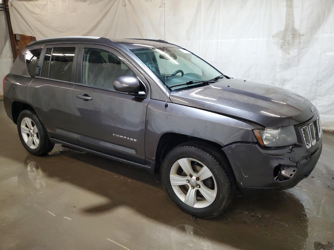 1C4NJDEB5GD558126 2016 Jeep Compass Latitude