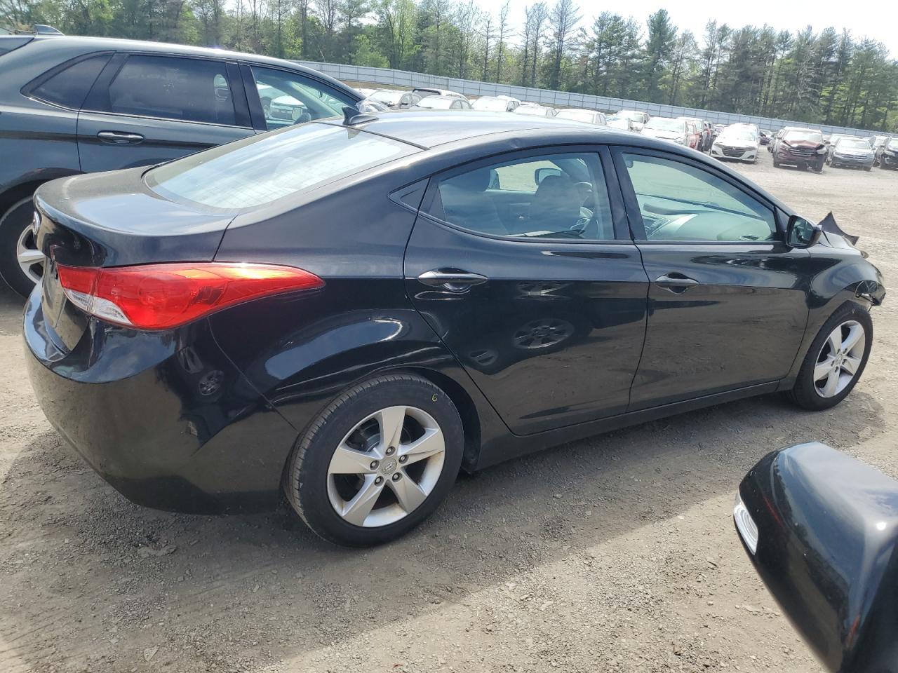 5NPDH4AE5DH353483 2013 Hyundai Elantra Gls