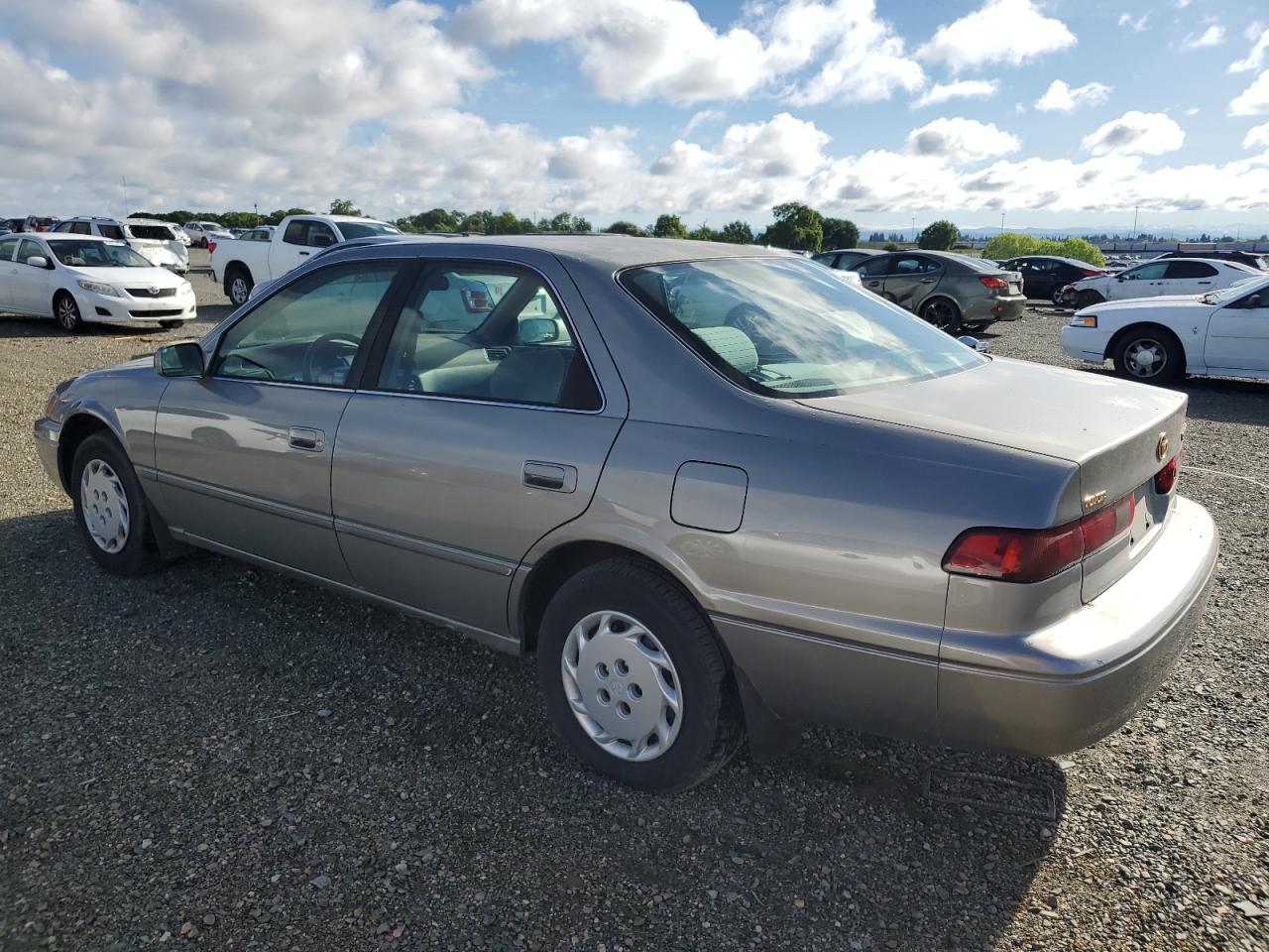 JT2BG22K7W0166693 1998 Toyota Camry Ce