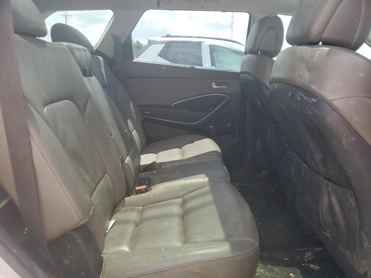 KM8SRDHF3HU212678 2017 Hyundai Santa Fe Se Ultimate