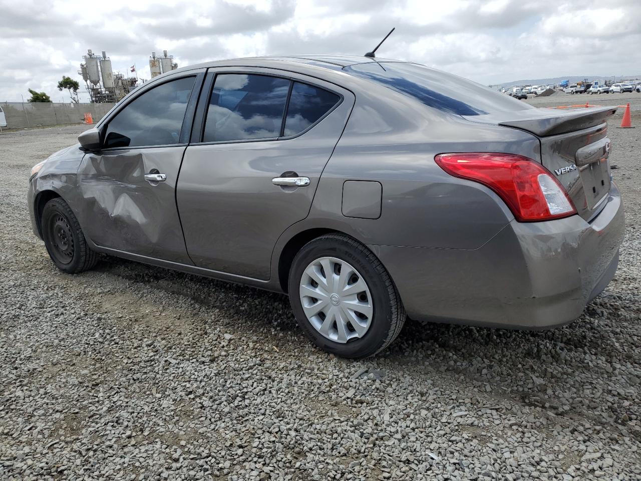 3N1CN7AP6FL955421 2015 Nissan Versa S