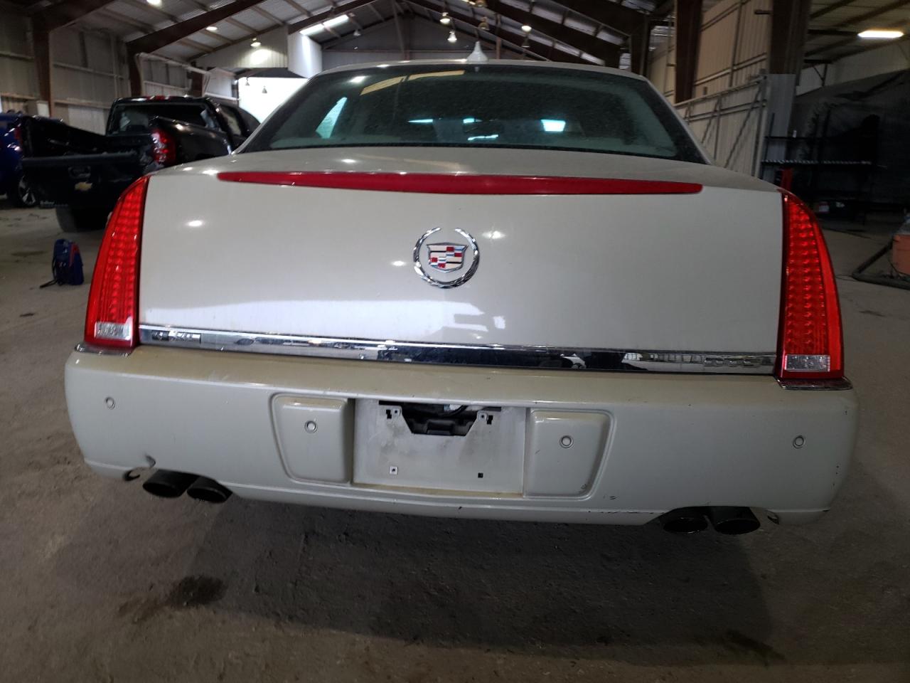 1G6KD5E69BU103648 2011 Cadillac Dts Luxury Collection