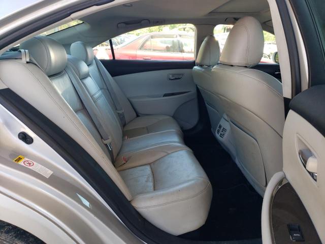 2010 Lexus ES - Image 10