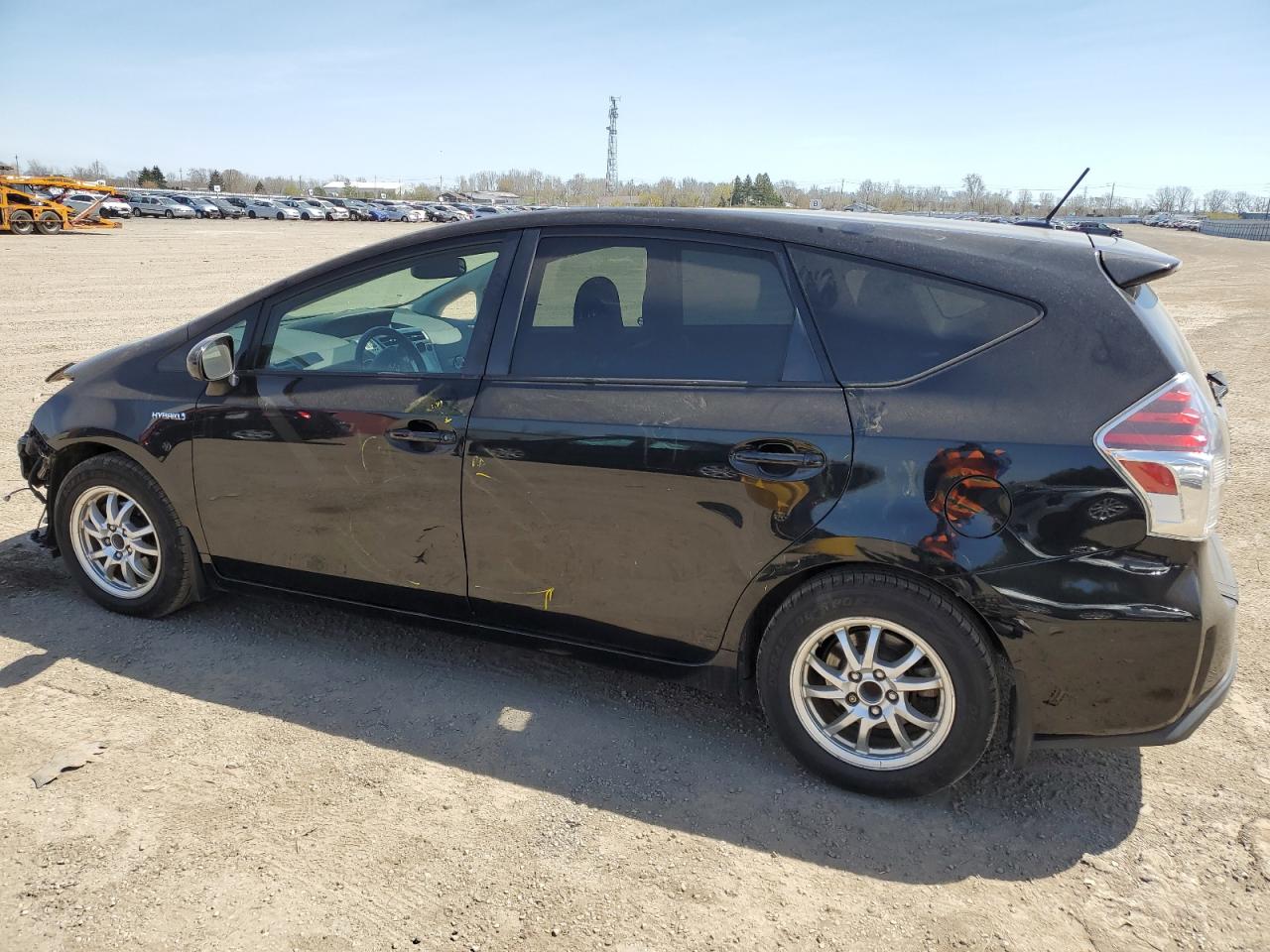 JTDZN3EU6GJ049004 2016 Toyota Prius V